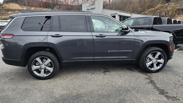 new 2025 Jeep Grand Cherokee L car, priced at $49,297