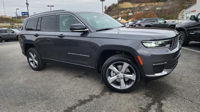 new 2025 Jeep Grand Cherokee L car, priced at $49,297