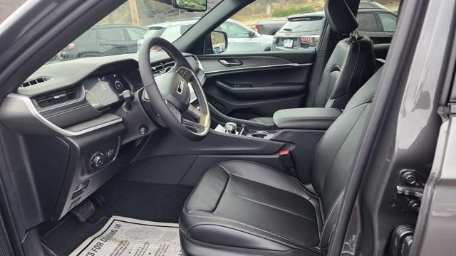 new 2025 Jeep Grand Cherokee L car, priced at $49,297