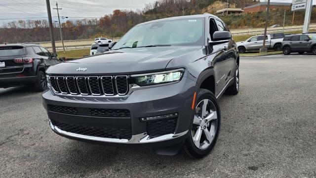 new 2025 Jeep Grand Cherokee L car, priced at $49,297