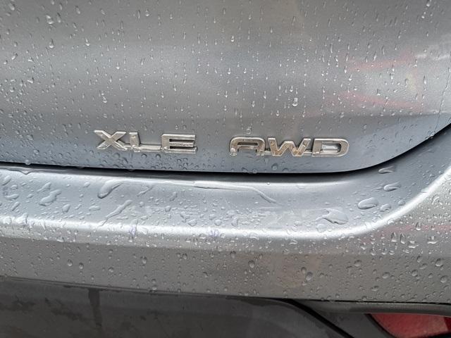 used 2021 Toyota Highlander car, priced at $28,996