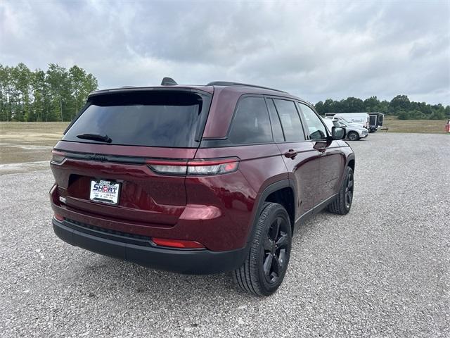 new 2025 Jeep Grand Cherokee car, priced at $45,669