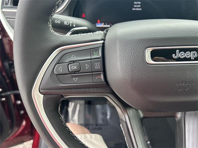 new 2025 Jeep Grand Cherokee car, priced at $45,669