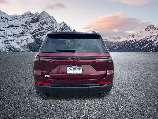 new 2025 Jeep Grand Cherokee car, priced at $45,669