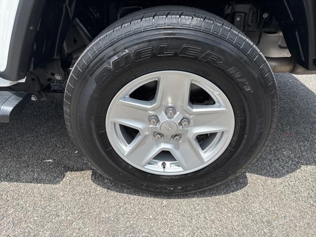 used 2023 Jeep Gladiator car, priced at $29,996