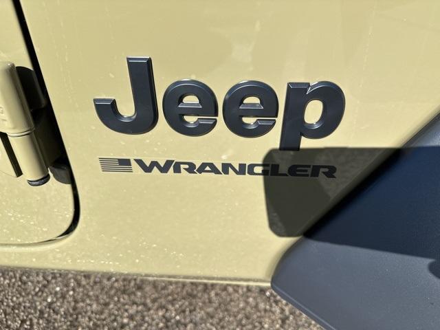 new 2025 Jeep Wrangler car, priced at $37,997