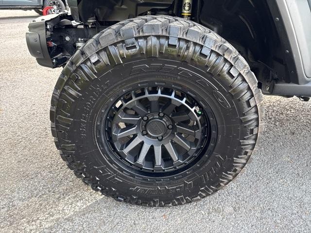 used 2024 Jeep Gladiator car, priced at $47,997