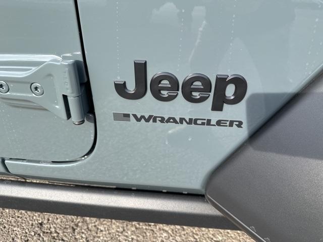 new 2025 Jeep Wrangler car, priced at $46,997