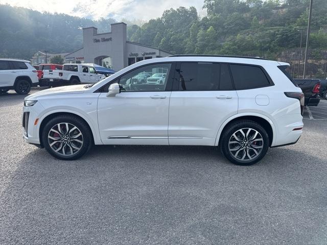used 2023 Cadillac XT6 car, priced at $45,996