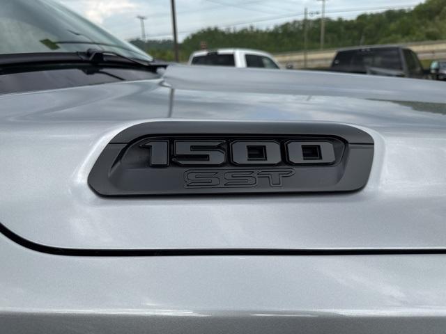 new 2025 Ram 1500 car, priced at $51,295