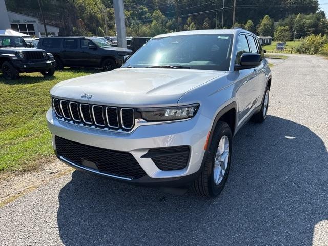 new 2025 Jeep Grand Cherokee car, priced at $36,797