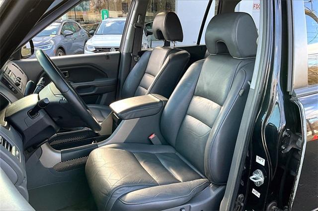 used 2007 Honda Pilot car, priced at $9,995