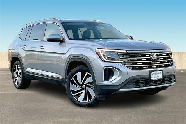 new 2024 Volkswagen Atlas car, priced at $51,421