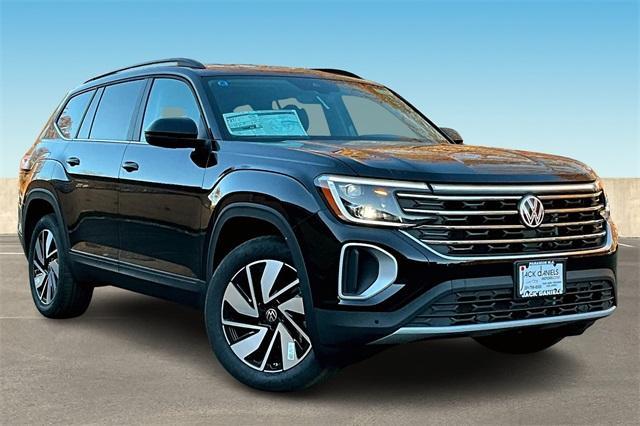 new 2025 Volkswagen Atlas car, priced at $46,095