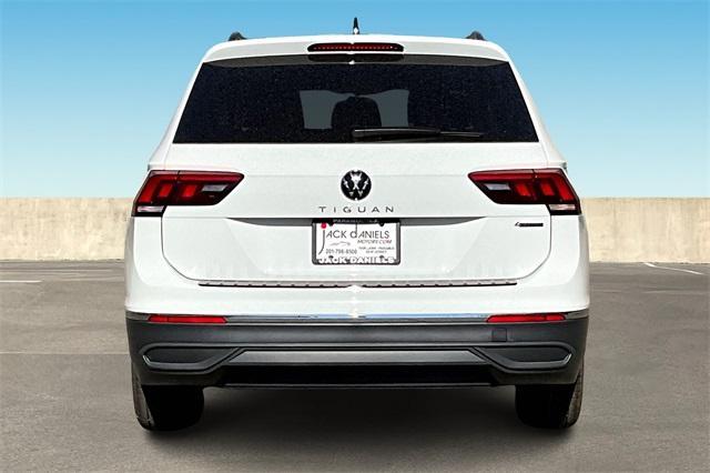 new 2024 Volkswagen Tiguan car, priced at $33,004