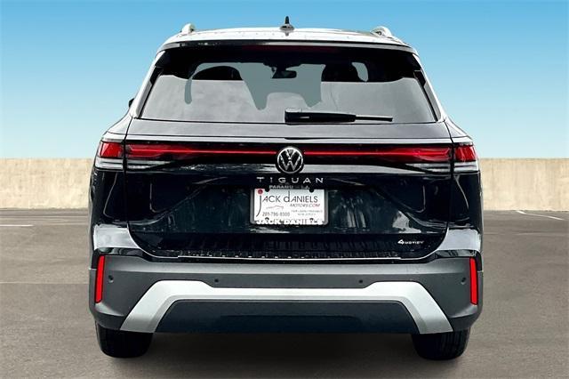 new 2025 Volkswagen Tiguan car, priced at $31,849