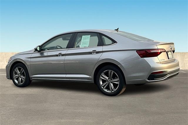 used 2024 Volkswagen Jetta car, priced at $20,995