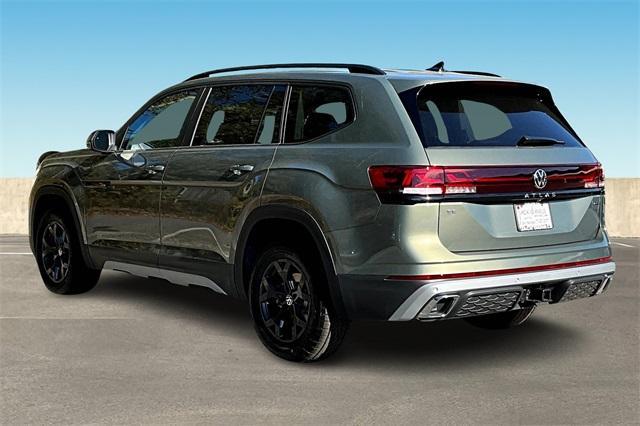 new 2024 Volkswagen Atlas car, priced at $49,441