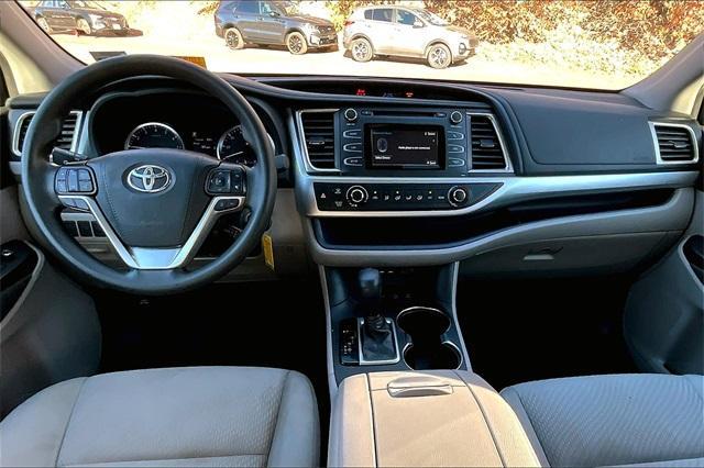 used 2019 Toyota Highlander car, priced at $25,795