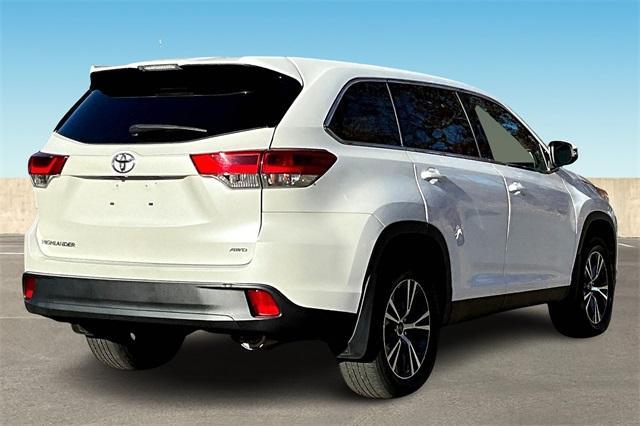 used 2019 Toyota Highlander car, priced at $25,795