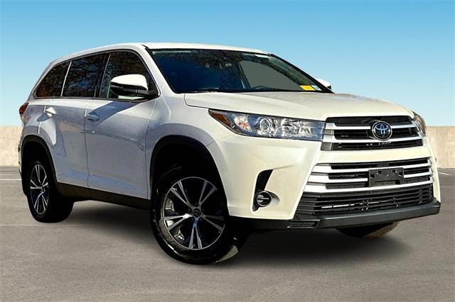 used 2019 Toyota Highlander car, priced at $25,795