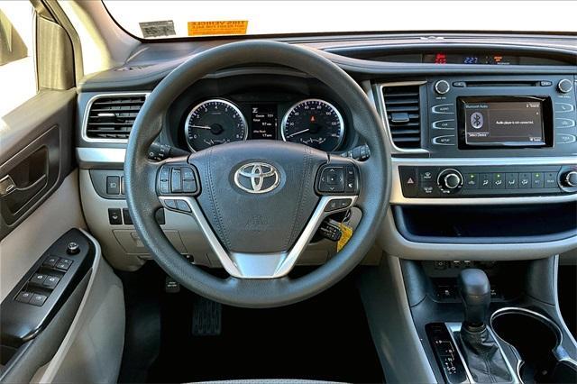 used 2019 Toyota Highlander car, priced at $25,795