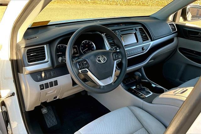 used 2019 Toyota Highlander car, priced at $25,795