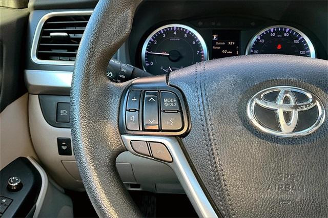 used 2019 Toyota Highlander car, priced at $25,795