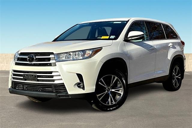 used 2019 Toyota Highlander car, priced at $25,795