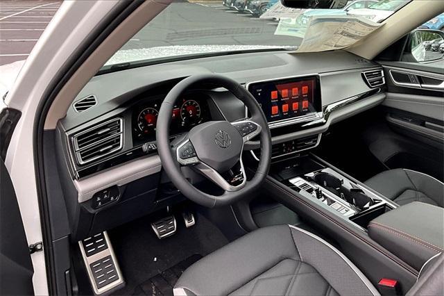 new 2025 Volkswagen Atlas car, priced at $49,339