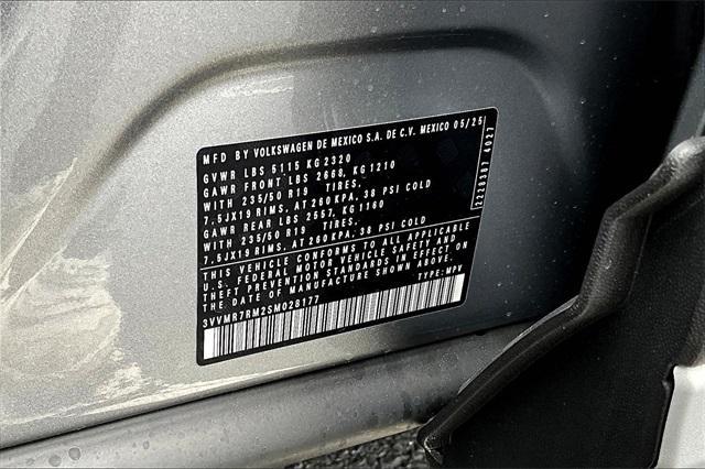 new 2025 Volkswagen Tiguan car, priced at $35,696