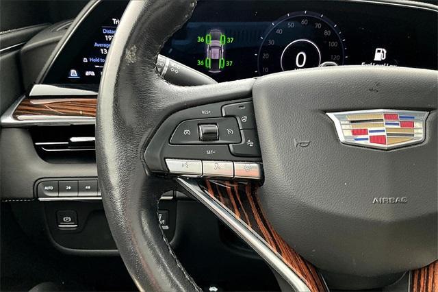 used 2022 Cadillac Escalade ESV car, priced at $63,995