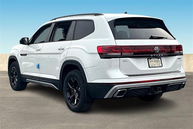 new 2024 Volkswagen Atlas car, priced at $54,503