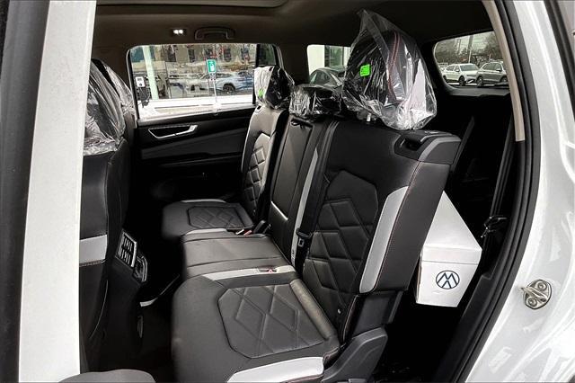 new 2024 Volkswagen Atlas car, priced at $54,503