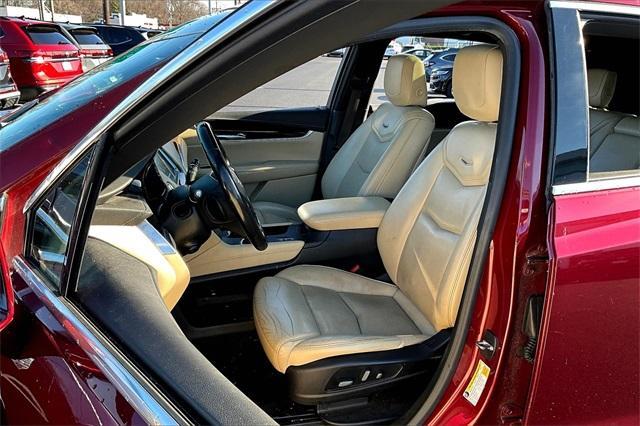 used 2018 Cadillac XT5 car, priced at $17,495