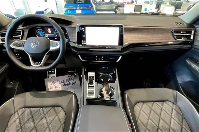 new 2025 Volkswagen Atlas car, priced at $54,871