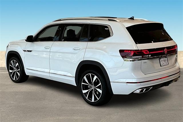 new 2025 Volkswagen Atlas car, priced at $54,871