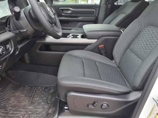 new 2025 Ram 1500 car