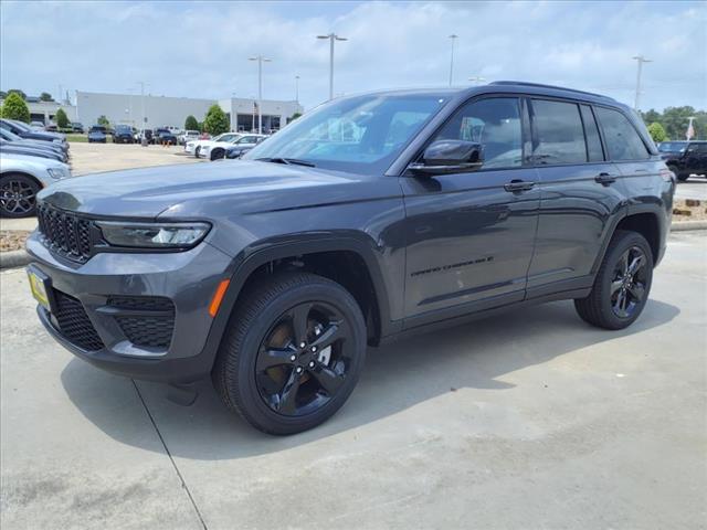 new 2024 Jeep Grand Cherokee car, priced at $40,981