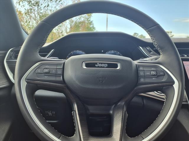 new 2025 Jeep Grand Cherokee car, priced at $41,836