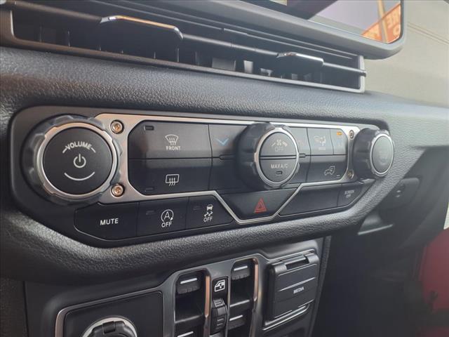 new 2025 Jeep Wrangler car, priced at $47,945