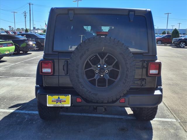 new 2025 Jeep Wrangler car, priced at $52,575