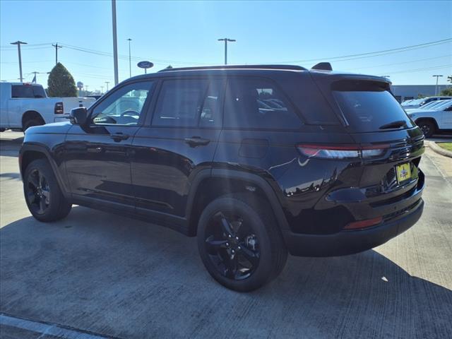 new 2025 Jeep Grand Cherokee car, priced at $50,020