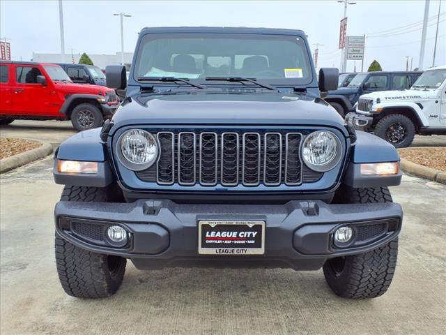 new 2025 Jeep Gladiator car, priced at $43,480