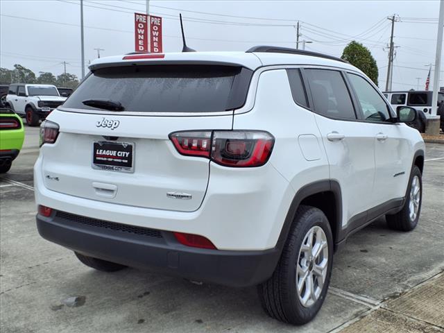 new 2025 Jeep Compass car, priced at $25,018