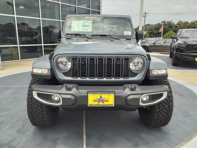 new 2024 Jeep Gladiator car, priced at $47,440