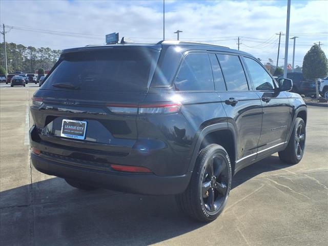 new 2025 Jeep Grand Cherokee car, priced at $42,675