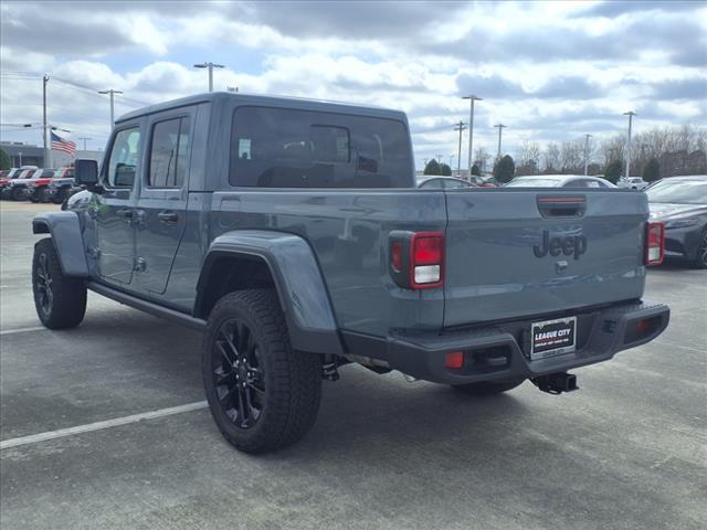 new 2025 Jeep Gladiator car, priced at $41,888