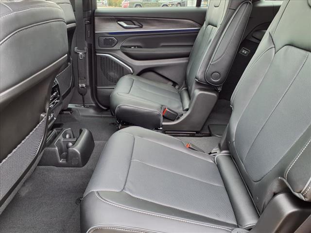 new 2025 Jeep Grand Cherokee L car, priced at $59,880