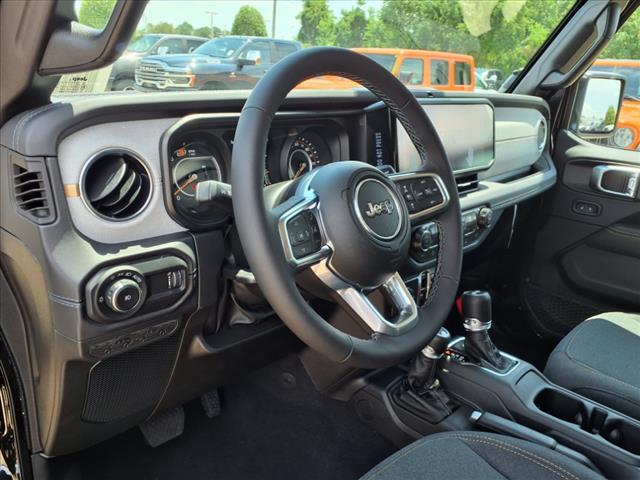 new 2025 Jeep Wrangler car, priced at $46,658